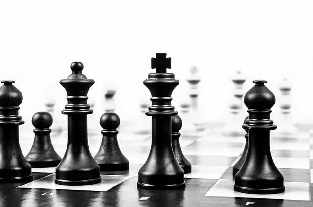 圍棋與國際象棋：邊個更複雜？策略深度比較