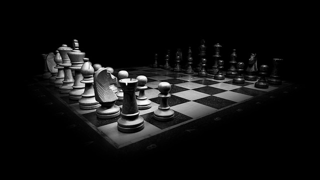 傳統棋牌遊戲演化：策略設計與認知提升